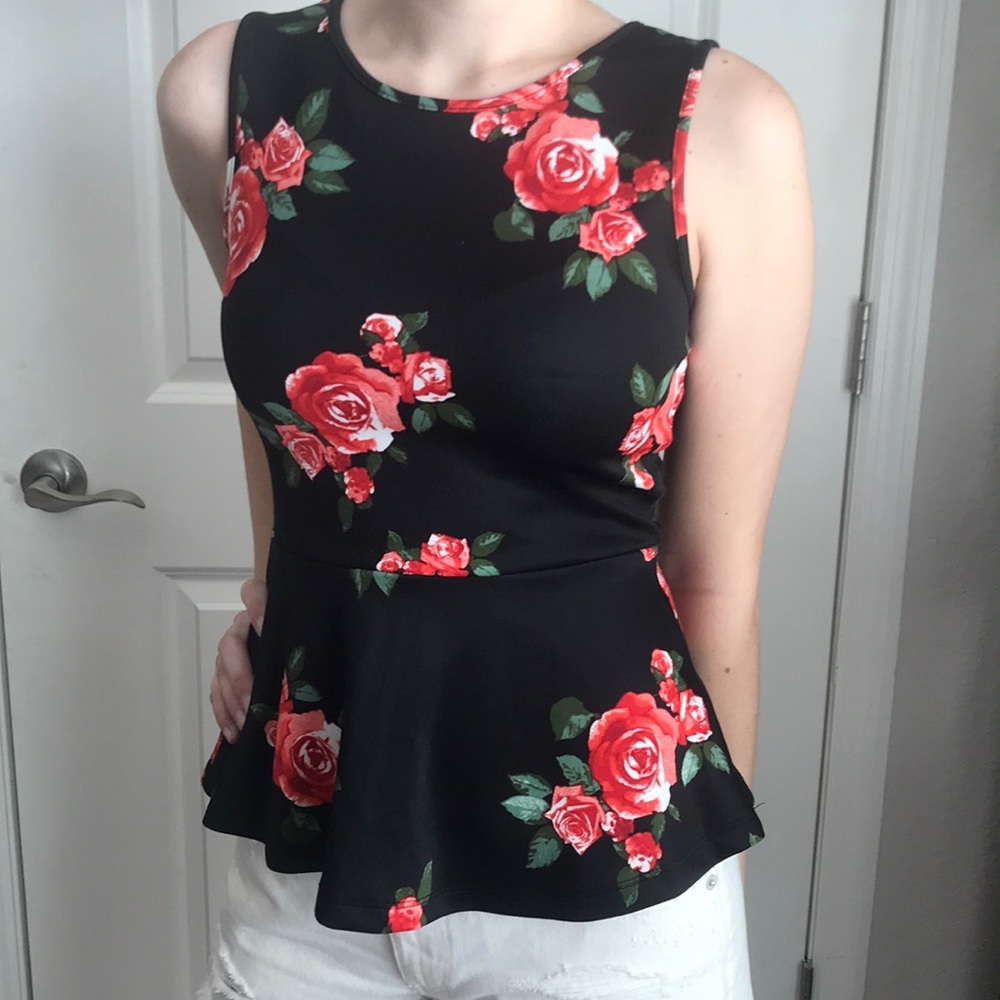 NWOT Forever 21 Rose Top